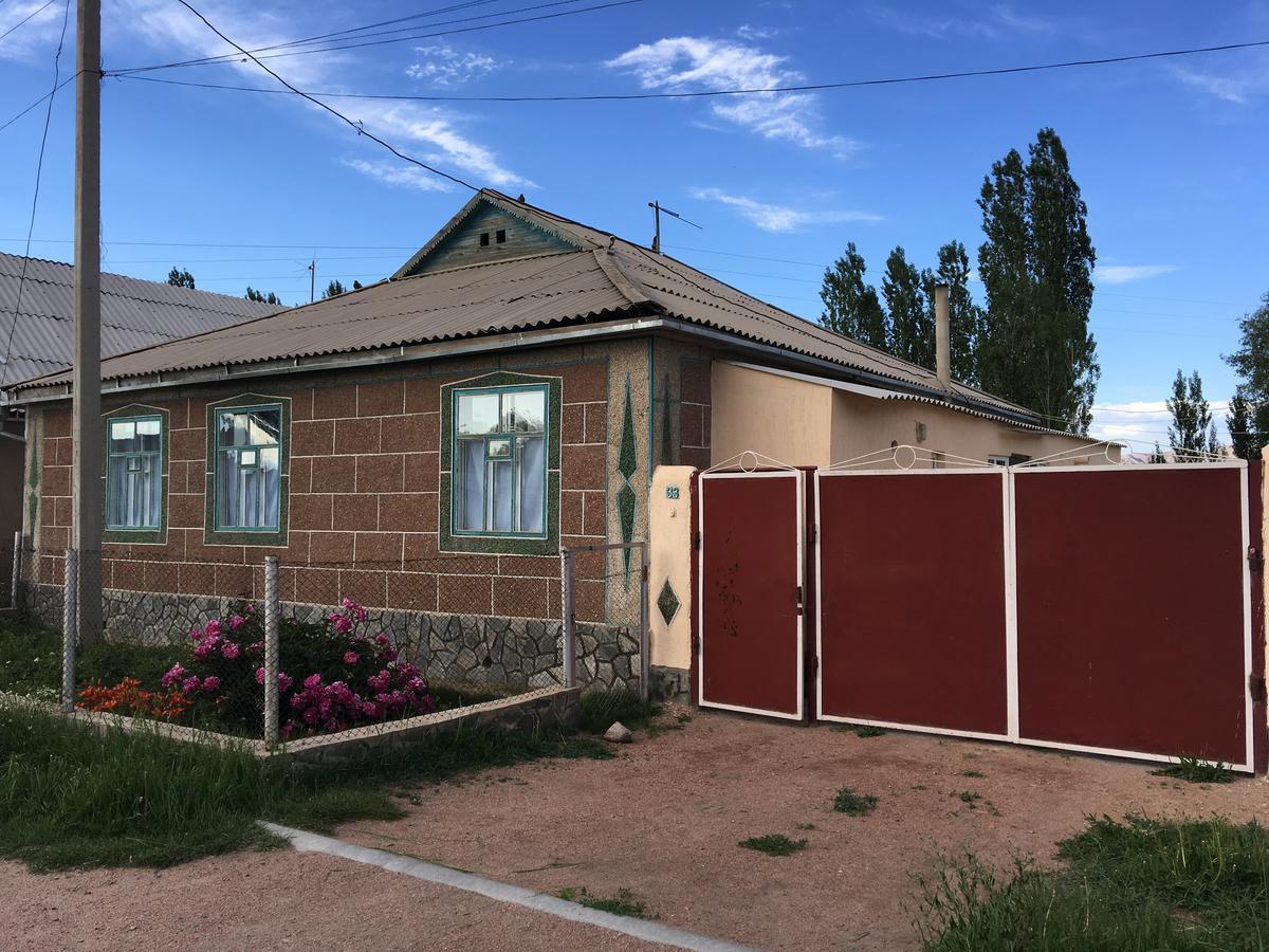 Guest House Baytur Kochkor Exterior foto