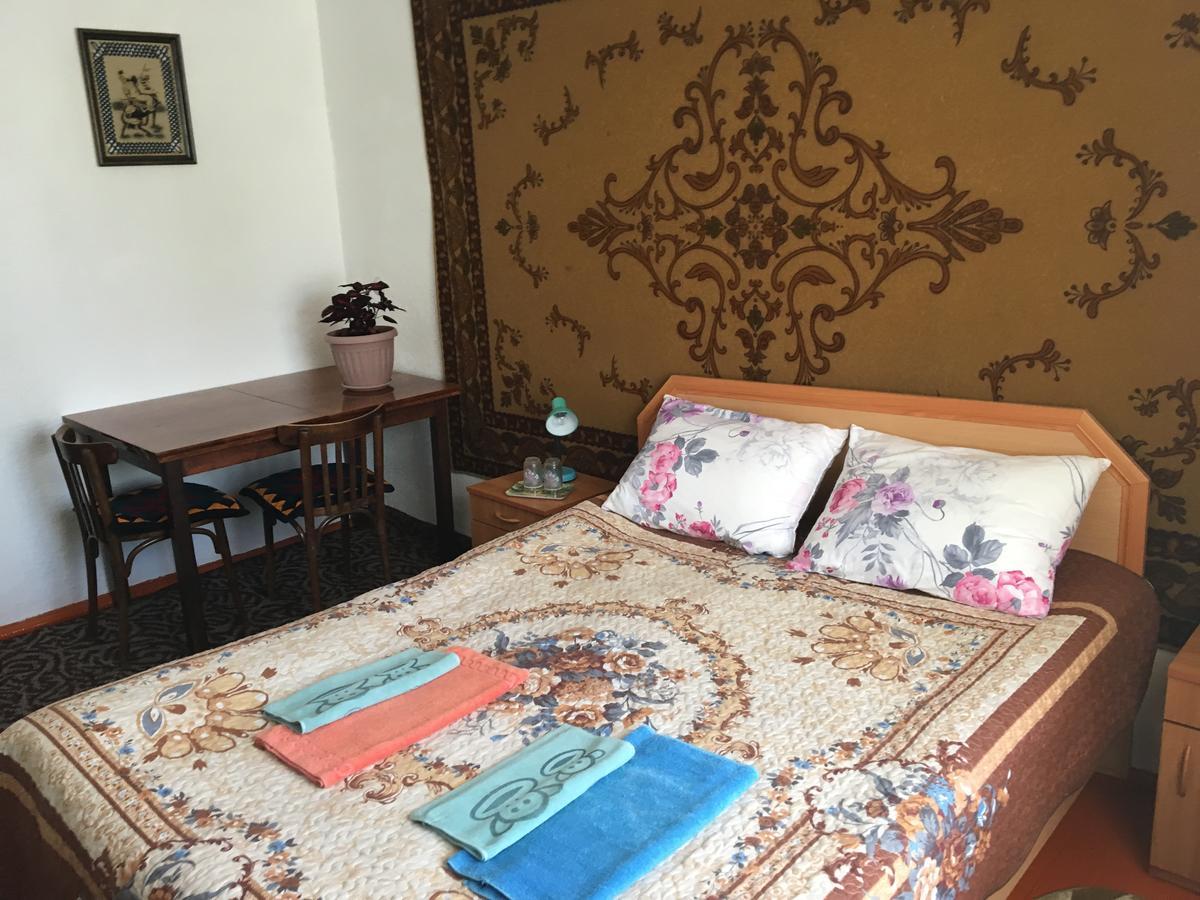 Guest House Baytur Kochkor Exterior foto